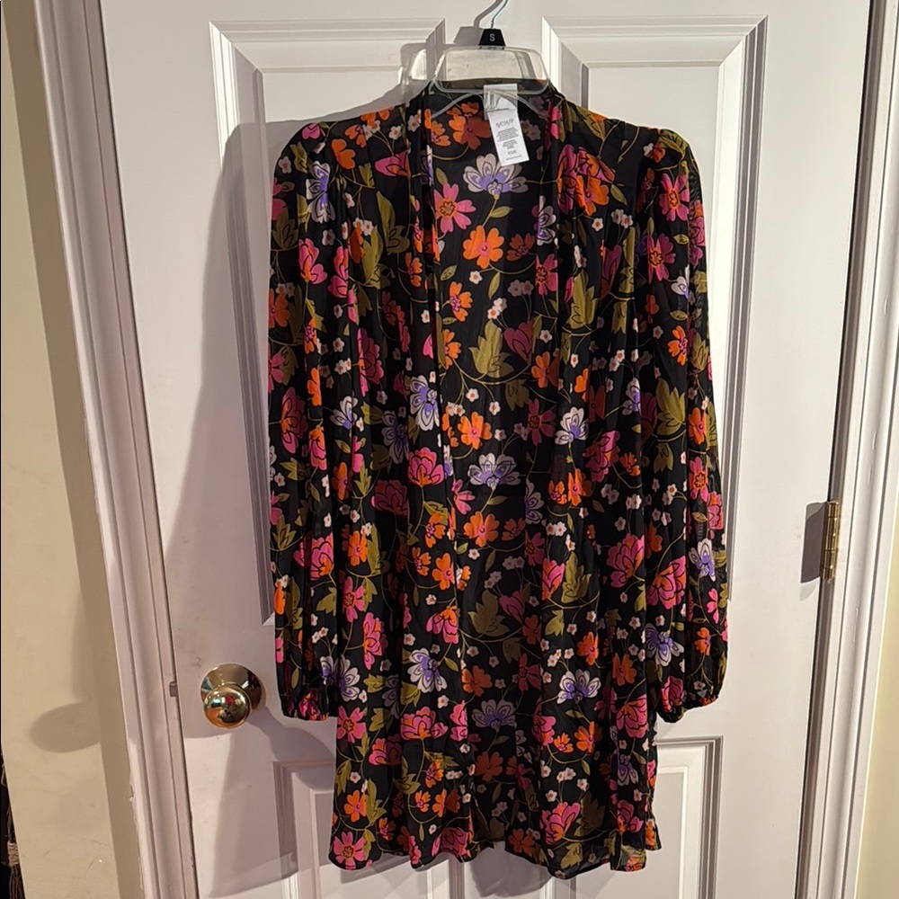 CAbi Floral Women's Top - Multicolor
